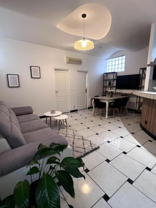 Stea Guesthouse Proche Paris فيلنوف لو روا المظهر الخارجي الصورة